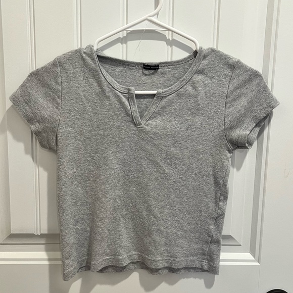 Brandy Melville Tops - brandy melville gray v notch y2k richie top